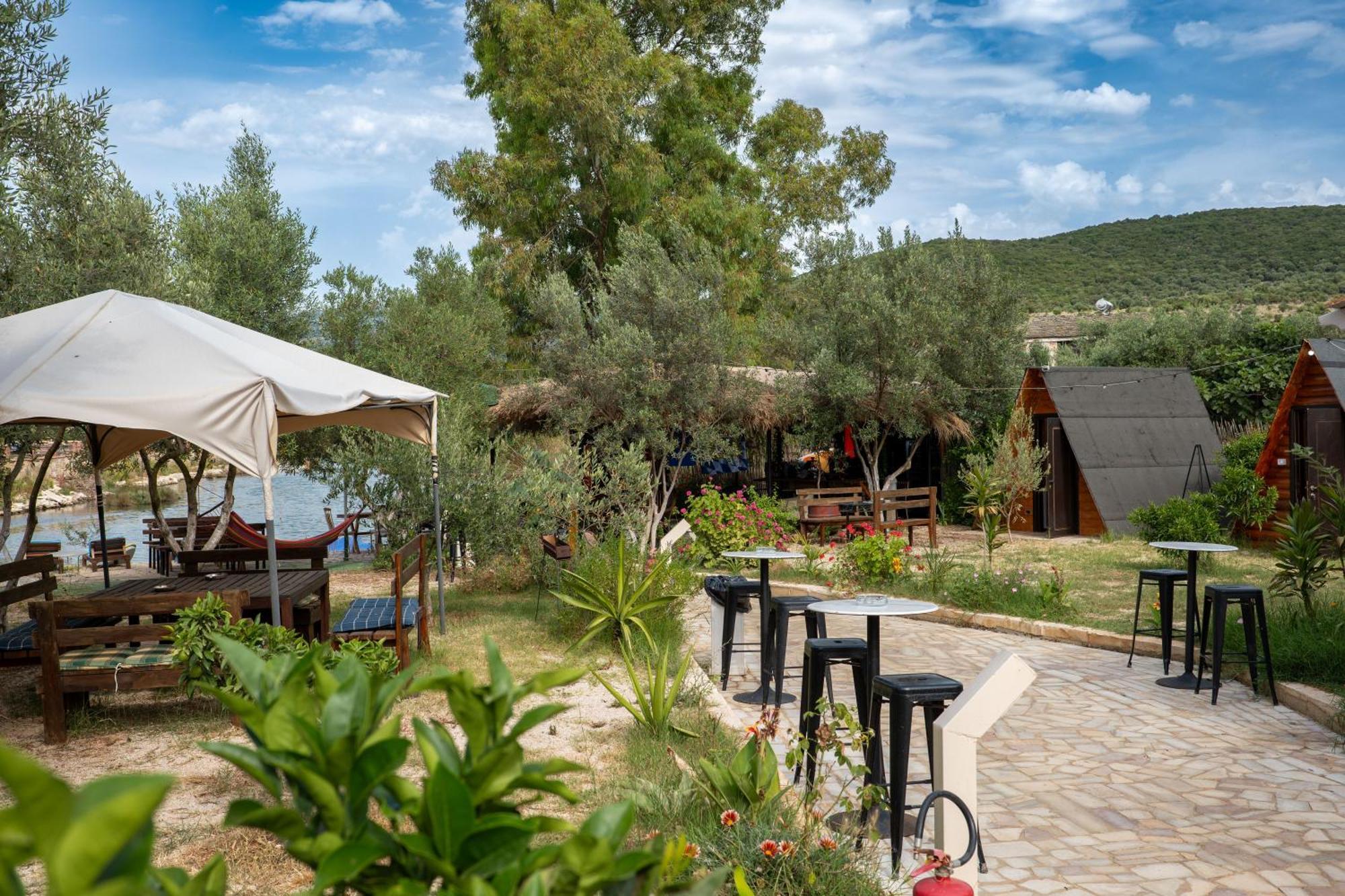 Garden Villa Lake Side & Glamping คซามิล ภายนอก รูปภาพ